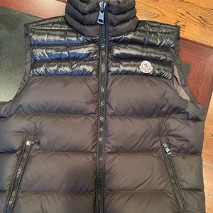 Moncler Vest, Size 4, Black